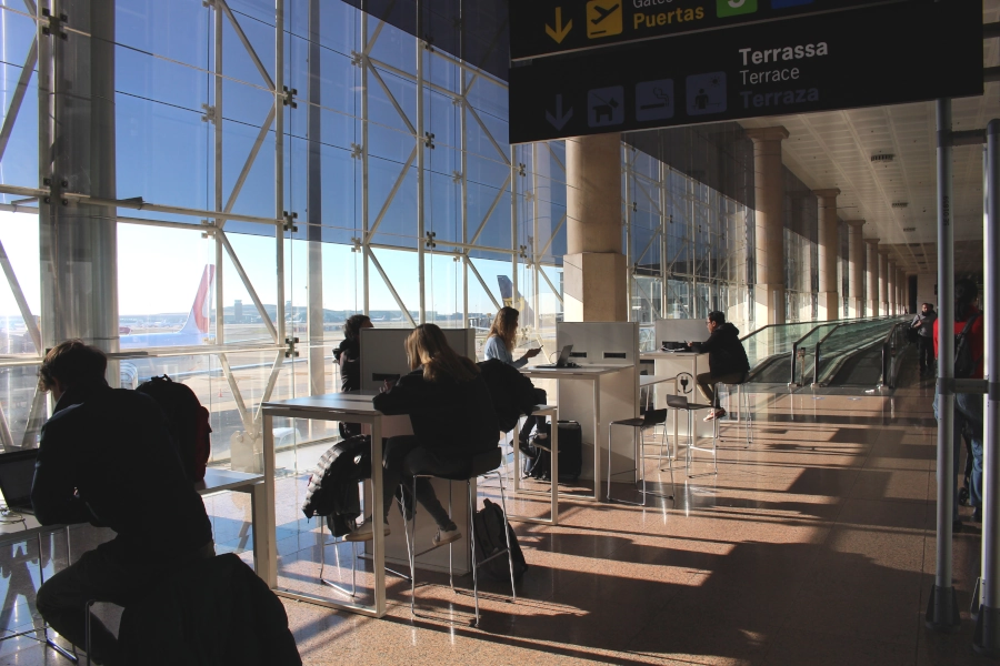 Services sitios trabajo T1 Aeropuerto de Barcelona