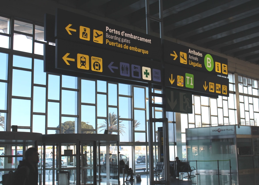 Barcelona Airport Train Barcelona Airport Train